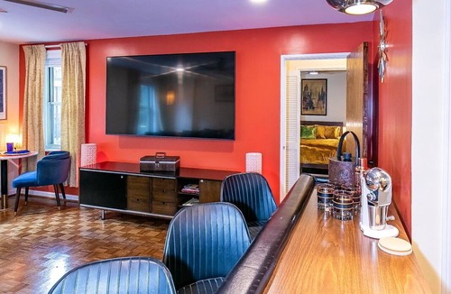 Downtown Atlanta Condo | Parking Included! Comfortably sleep 4 Downtown Atlanta