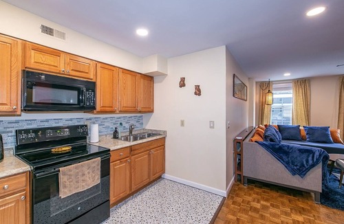 Downtown Atlanta Condo | Parking Included! Comfortably sleep 4 Downtown Atlanta