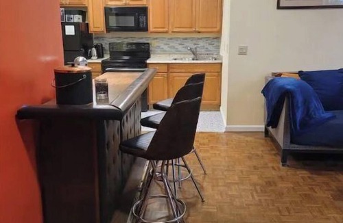 Downtown Atlanta Condo | Parking Included! Comfortably sleep 4 Downtown Atlanta