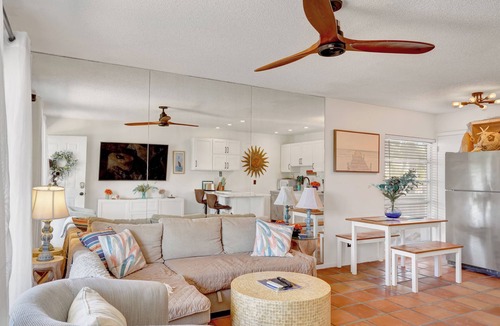 Pass-a-Grille Condo | Pass-A-Grille Beach St Pete Beach Condo 1/1 #1