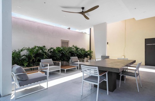 East Little Havana Apartment | Pastel | Garden Studio, Roof Deck, Near Downtown