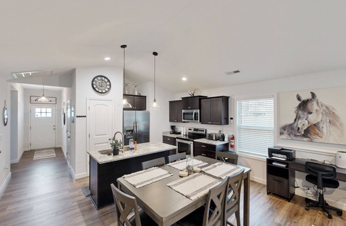 Arcadia House | Patio & Fire Pit! Dog-Friendly Spartanburg Home