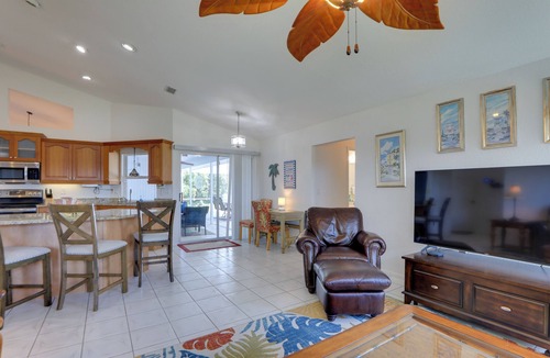 Long Meadow House | Patio & Grill! Canalfront Rotonda West Golf Escape