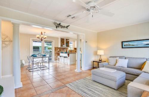 Marathon House | Patricia Lane Paradise