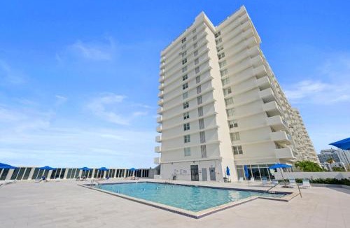 Mid Beach Apartment | Pavilion Residences on the Beach