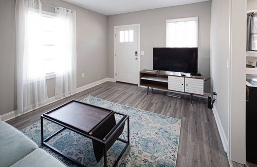 Sulphur Springs House | Peaceful 2-bedroom house with AC in Tampa