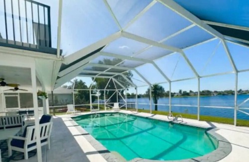Greenview Shores House | Peaceful 3/2 Wellington Lakeside Home