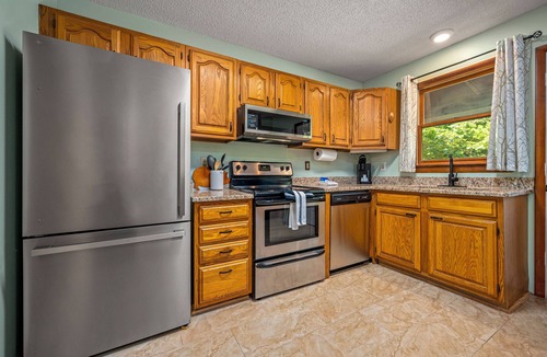 Lake Lure Cabin | Peaceful 3 bedroom family mountain getaway in the trees with Mirror Lake Access.