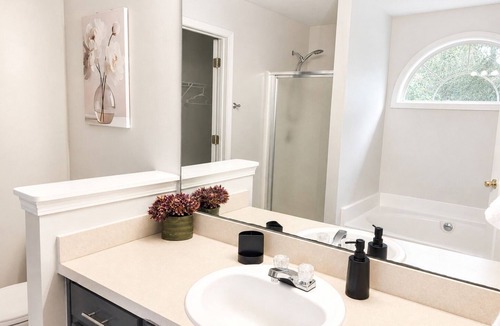 Irondale House | Peaceful 30+ Day Home in Jonesboro Perfect for Relos, Families & Digital Nomads