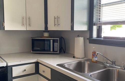 Marshall House | Peaceful and private one bedroom, one bathroom house in downtown Marshall