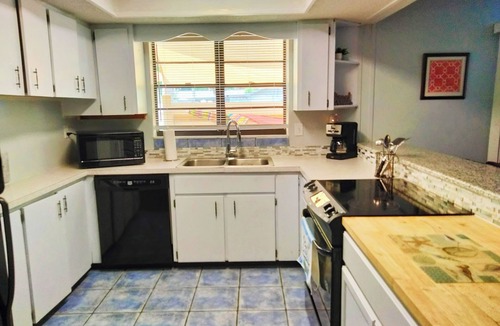 Indian Rocks Beach House | Peaceful beach house just 460 steps to the beach! Unit #1🏖☀️