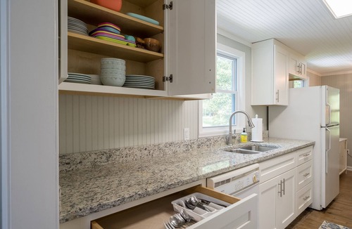 Blue Ridge Cottage | Peaceful Cottage 10 minutes from Mercier Orchards
