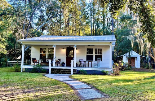 Pigeon Point House | Peaceful cottage close to downtown Beaufort, SC