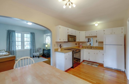 Jonesborough House | Peaceful Duplex - Walk to Historic Jonesborough!