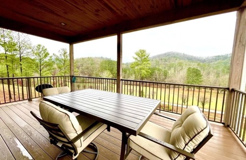 Tellico Plains Cabin | Peaceful family cabin near fishing with over 100 acres of mountain and field trails to explore!