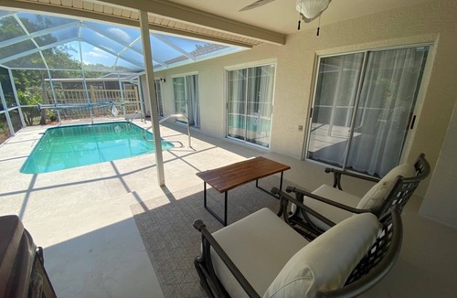 Port Richey House | Peaceful Garden Oasis