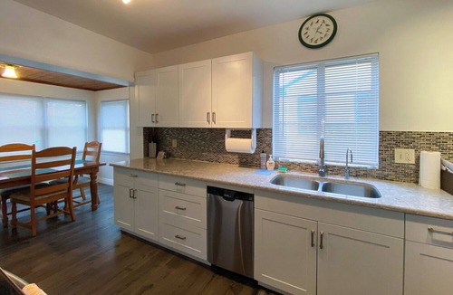 Bayview House | Peaceful Gulfport 3BR/2 BA Marina Home Expanded