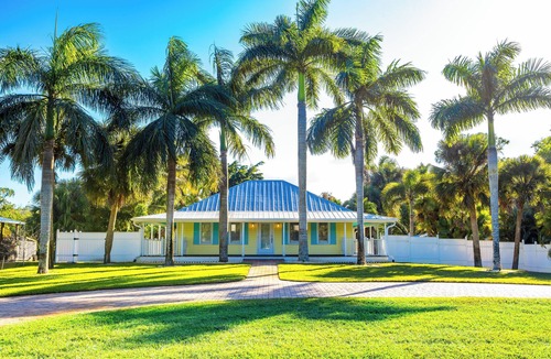 Jupiter Farms House | Peaceful Jupiter Farms, Pet-Friendly Escapen200 feet to sister stay! #401312.