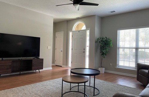 Pooler House | Peaceful & Lux home mins 2 St. Joesph/chandler Near Downtown Savannah Georgia