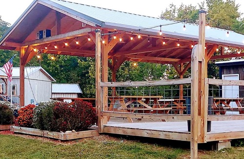 Lone Rock House | Peaceful Norfork Escape: Walk to White River!