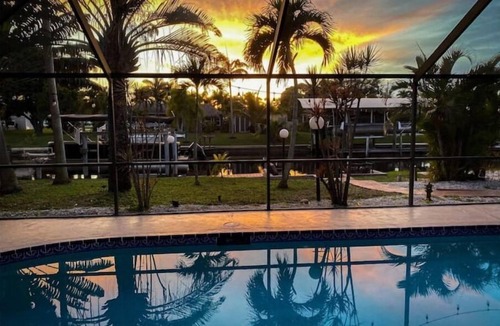 Yacht Club House | Peaceful Oasis of Cape Coral - Serene Canal Home With Pool
