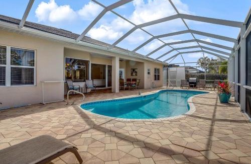 Fort Myers House | Peaceful Palms