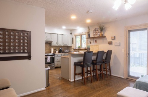 Annapolis House | Peaceful Pet-Friendly Stay - Near USNA and Beaches
