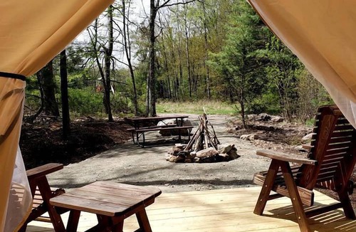 Mount Pocono RV Rental | Peaceful Pocono Mountains Rental for Glamping in Pennsylvania