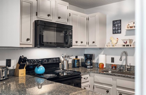 Pittman Center Condo | Peaceful Smoky Mountain Condo with Mountain and Fairway Views