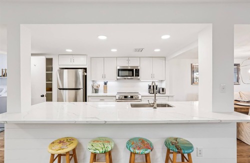 South Beach Villa | Peaceful Villa Steps to Beach in Sea Pines