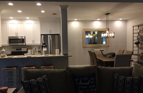 Pelican Bay Condo | Pelican Bay/Willowbrook/Walk to Beach