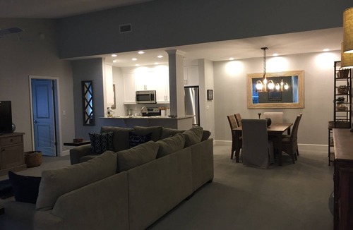 Pelican Bay Condo | Pelican Bay/Willowbrook/Walk to Beach