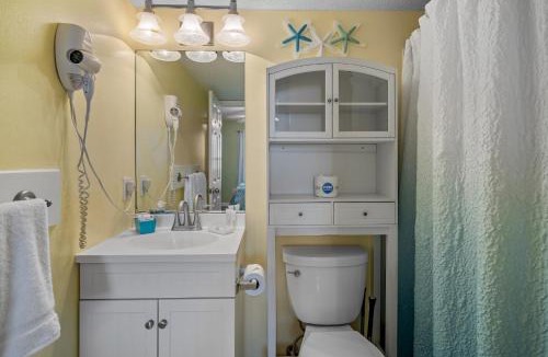 Destin Apartment | Pelican Beach Resort - Destin Condo Getaways by CLs
