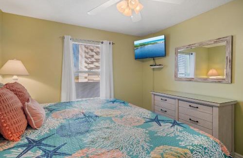 Destin Apartment | Pelican Beach Resort - Destin Condo Getaways by CLs