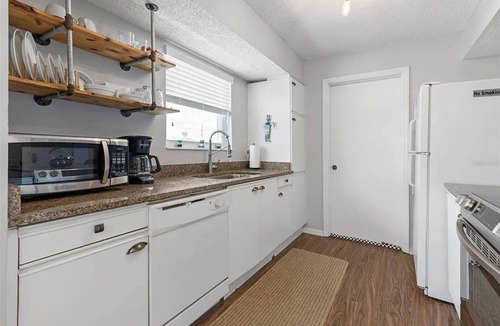 Flagler Beach Condo | Pelican Suite | Bombora Suites | Steps To Flagler Beach & Restaurants