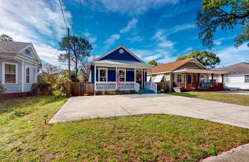 East Hill House | Pensacola Blue