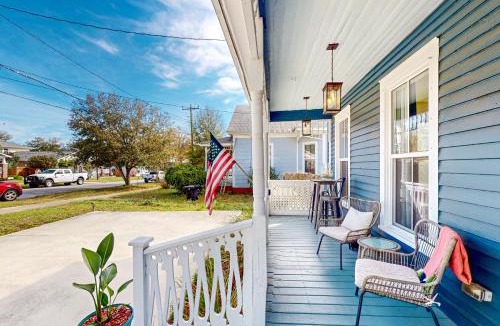East Hill House | Pensacola Blue
