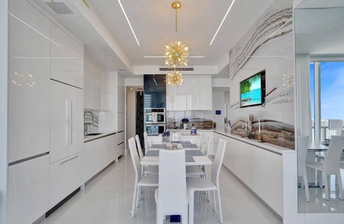 Sunny Isles Beach Apartment | Penthouse Oceanfront for up to 7 people at La Perla. Miami Glittering Paradise!