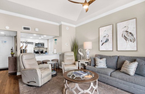 Long Beach Condo | Penthouse Perfection, Stunning Ocean Views from every room W/Free Beach Chairs