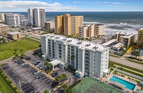 Ocean View Halifax Estates Condo | Penthouse Condo with Ocean & Intercoastal view in beautiful Daytona Beach Shores