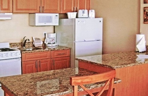 Daytona Beach Shores Condo | Perennial Vacation Club-Cozy one Bedroom Villa