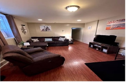 Sharon Hill Apartment | Perfect 1-bedroom apartment with AC in charming Sharon Hill