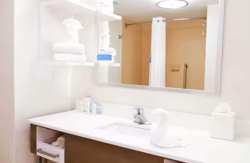 Wesley Chapel Hotel | Perfect Base Near Tampa Fun—Busch Gardens, Premium Outlets & Golf - 3 Units