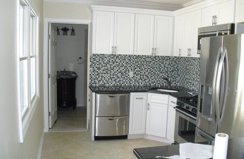Lake Como House | Perfect Beach Vacation - 4 blocks beach, 4 beach badges, 1 block park & lake