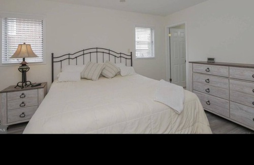 Margate City Condo | Perfect condo on the strip, one block from beach