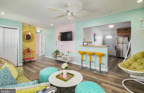 Atlantic City House | Perfect for a Getaway - Quaint Neighborhood Local to Boardwalk - Sleeps 6-10.
