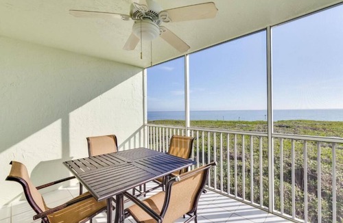 Captiva Apartment | Perfect Getaway! 2 Spacious Units, Free Parking, Restaurants, Pools, Waterslides