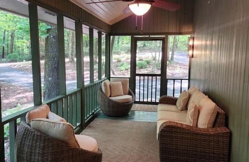 Pine Mountain House | Perfect Hikers Haven on F. D Roosevelt State Park!