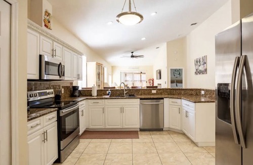 Tampa House | Perfect location: 5 min Raymond James Stadium and 10 min from Tampa Airport
