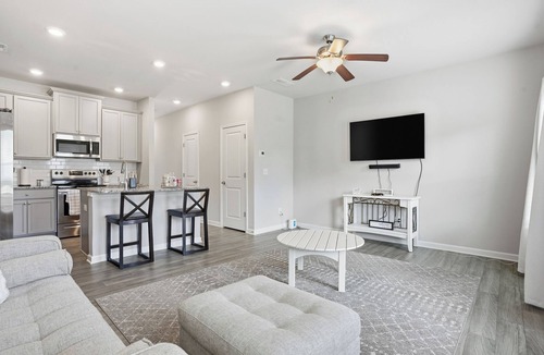 Church Street House | Perfect Lux Retreat 5 Min to Downtown + Airport